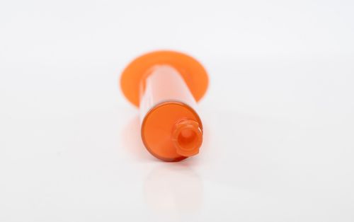 ENFit syringe with a standard tip (no moat)