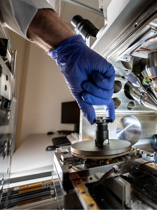 A St. Jude scientist prepares tissue samples for scanning electron microscopy