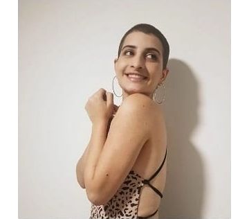Isabella Giraldo Valencia during cancer treatment