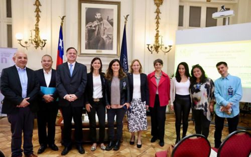 Chilean officials who worked on the "right to be forgotten" law