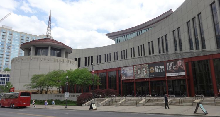 Photo of exterior of Country Music Hall of Fame and Museum