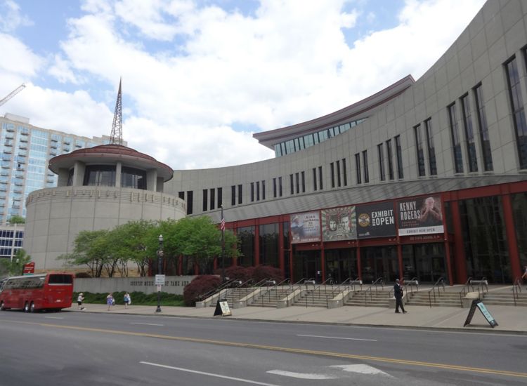 Photo of exterior of Country Music Hall of Fame and Museum