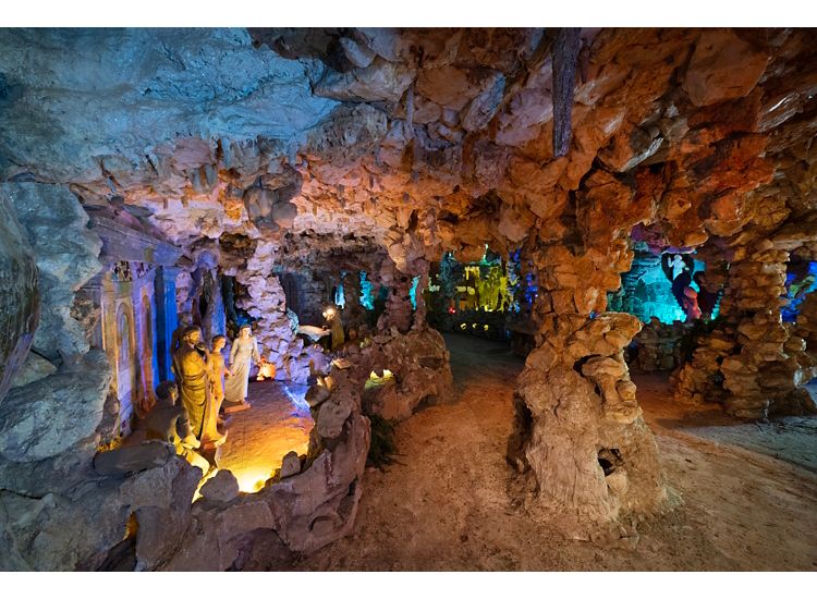 Crystal Shrine Grotto in Memphis, TN