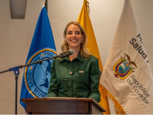 Lavinia Valbonesi, first lady of Ecuador, at podium