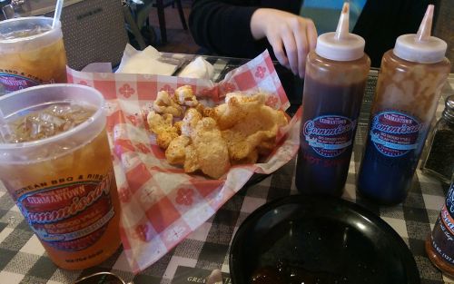 photo of barbecue from Germantown Commissary on table