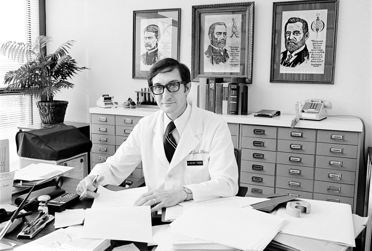 St. Jude mourns the death of infectious diseases pioneer Walter Hughes