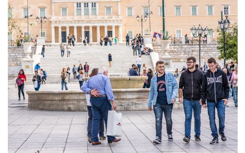 image of people on a college campus