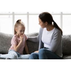 mother-talking-with-daughter