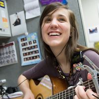Music therapy program goes digital to reach quarantined patients