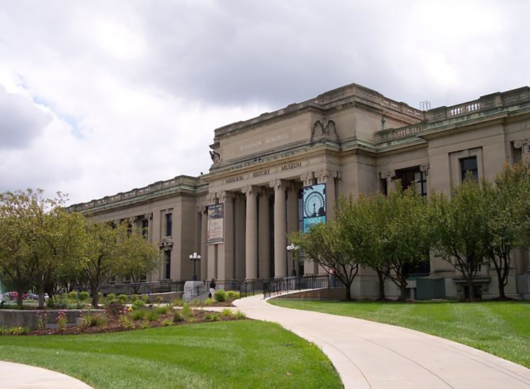 Photo of the exterior of the Missouri History Museum