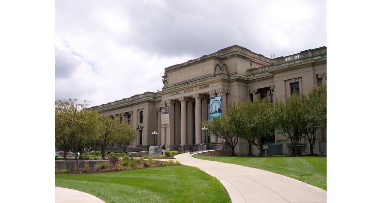 Photo of the exterior of the Missouri History Museum