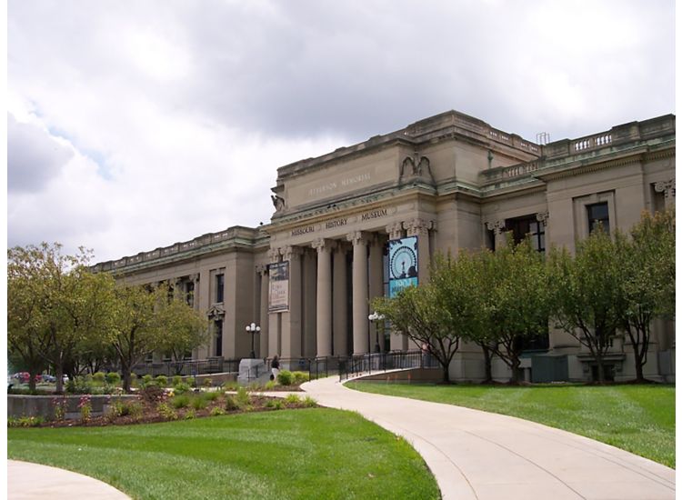 Photo of the exterior of the Missouri History Museum