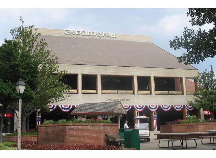 Photo of Exterior of Grand Ole Opry house