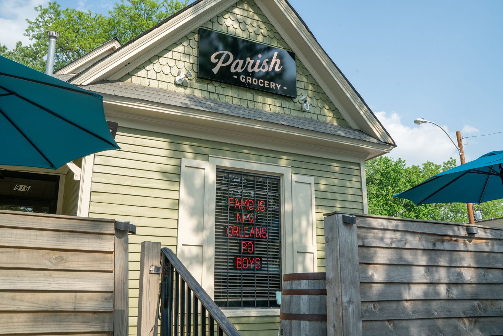 Photo of the exterior of the Parish Grocery in Midtow Memphis