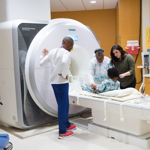 MRI (میگنیٹک ریزونینس امیجنگ)