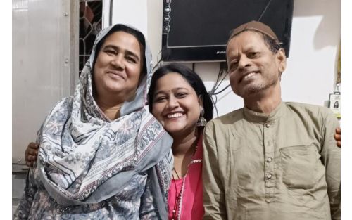 Sitara with her parents