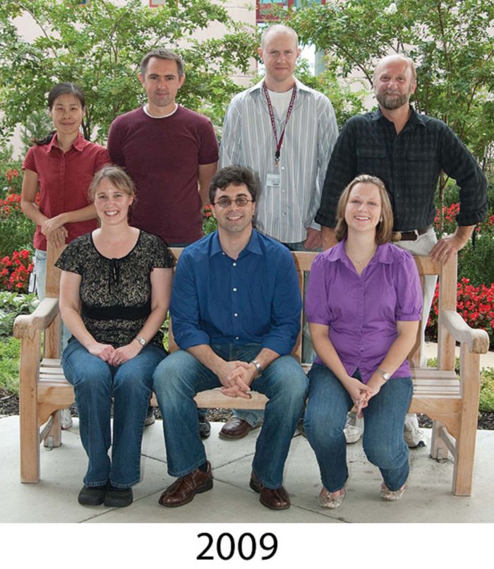 2009 photo of Zakharenko lab members