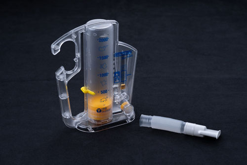 Photo of incentive spirometer with mouthpiece