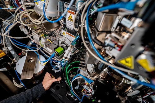  Cryo-Electron Microscopy and Tomography Center