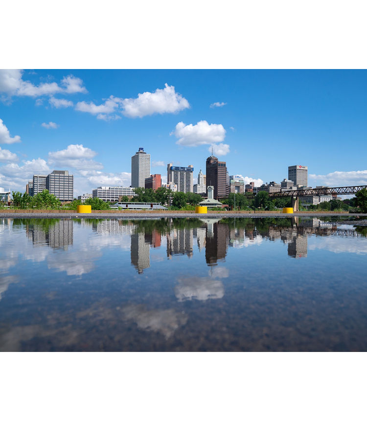 image of downtown Memphis and Mississippi River