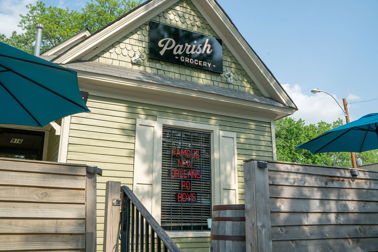 Photo of the exterior of the Parish Grocery in Midtow Memphis