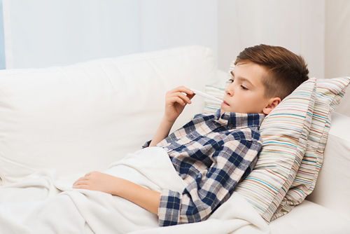 A leitura da temperatura oral (pela boca) é geralmente a melhor forma de medir a temperatura nas crianças com mais de 4 ou 5 anos.